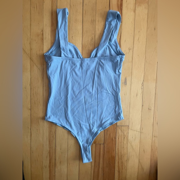 Dynamite bodysuit 💙 - Picture 2 of 5